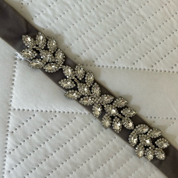Nordstrom Grey Velvet Crystal Embellished Choker - Picture 1 of 5